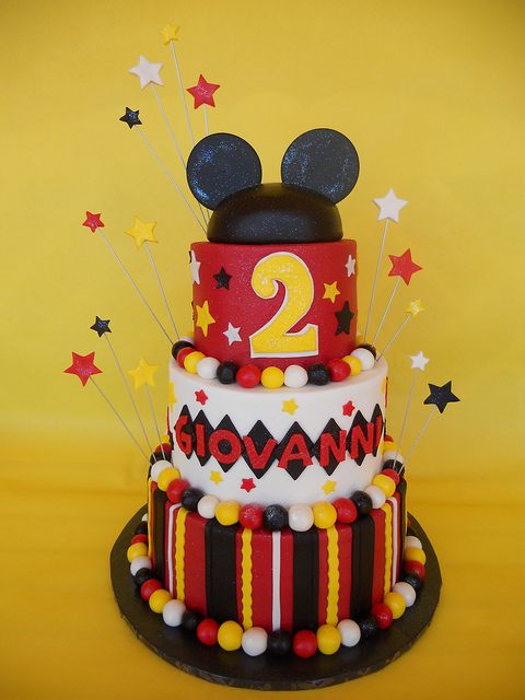 Pastel De Mickey Mouse En Crema