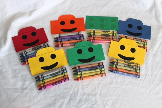 Crayones souvenir Lego Party