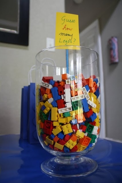 Juego para adivinar cuántas piezas de lego hay