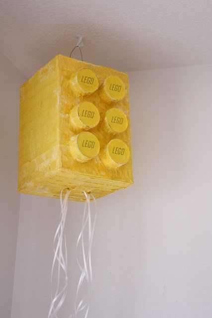 Piñata Lego