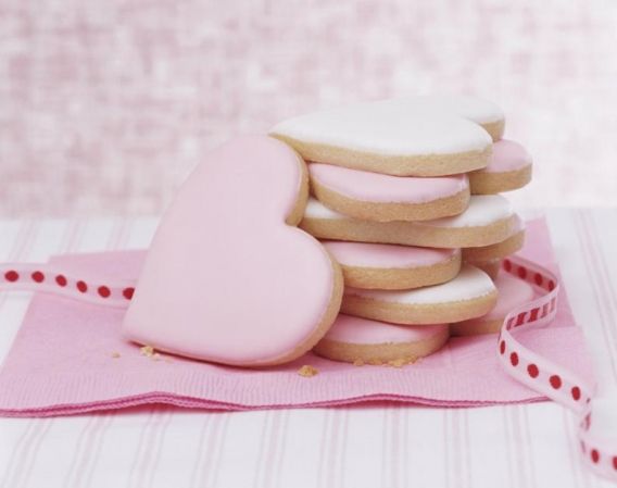 Deliciosas galletas en forma de corazón