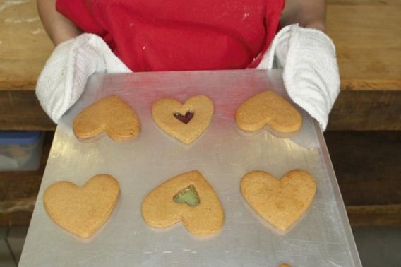 Deliciosas galletas en forma de corazón