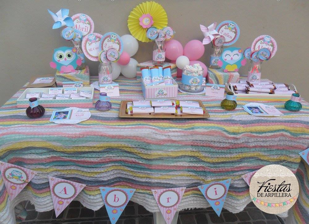 Mesa dulce decorada con Kit Imprimible Búhos Todo Bonito