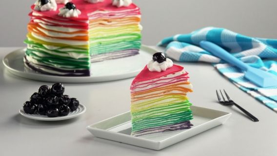 Torta arcoíris de panqueques