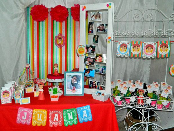 Decoración de cumple con tema Frida Kahlo