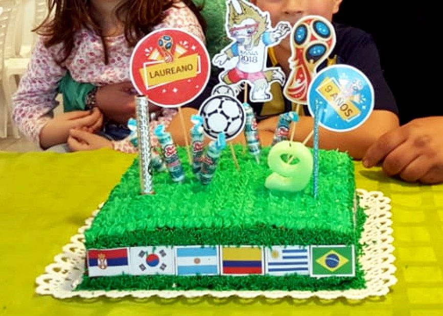 Torta decorada con Imágenes imprimibles Mundial 2018 de Todo Bonito
