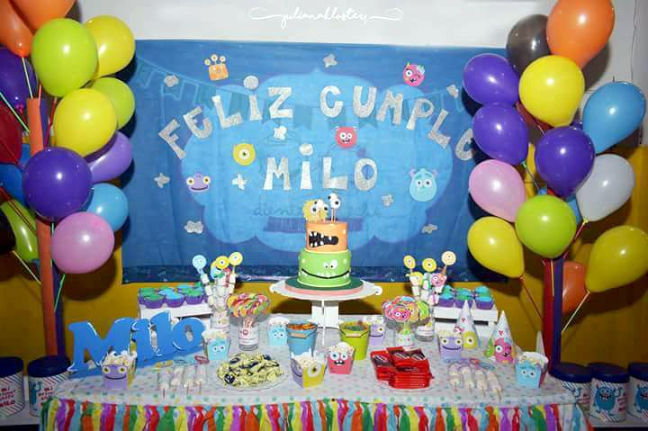 Decoraciones y globos para la temática monstruos by Todo Bonito