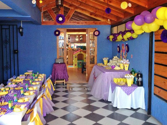 Ambientacion cumpleaños con imrpimibles Rapunzel