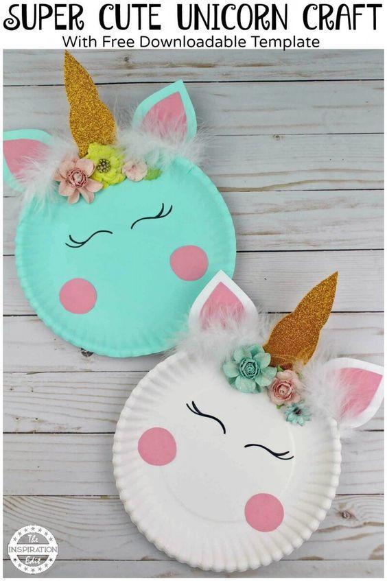 Unicornios con platos de cartón Unicornios con platos de cartón