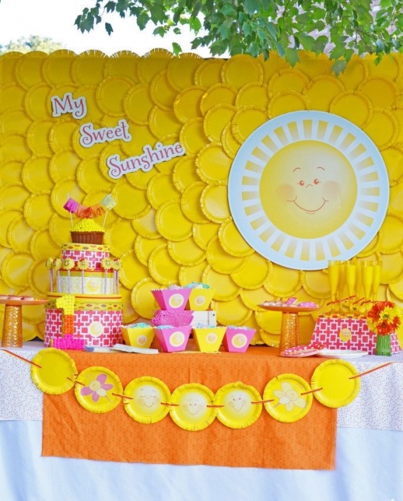 Decoración con platos de cartón 