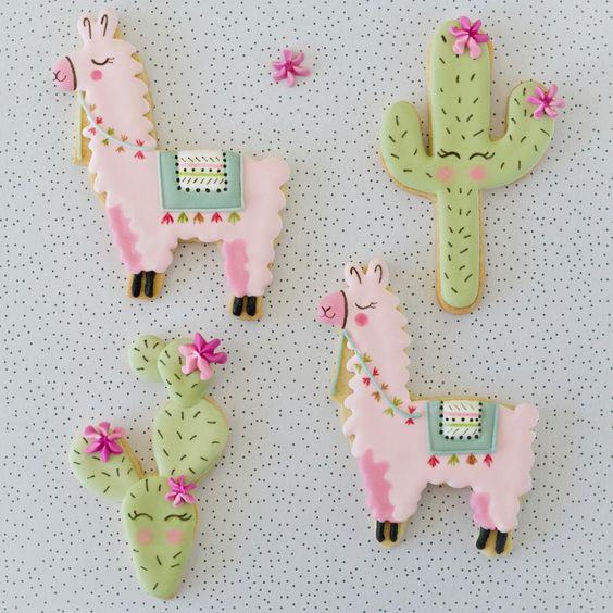 Masita decoradas con llamas y cactus 