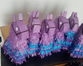 Mini piñatas de llamas