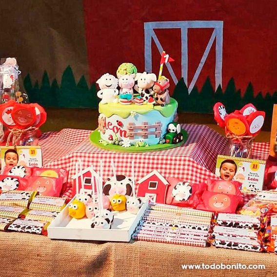 Torta con animales de la granja