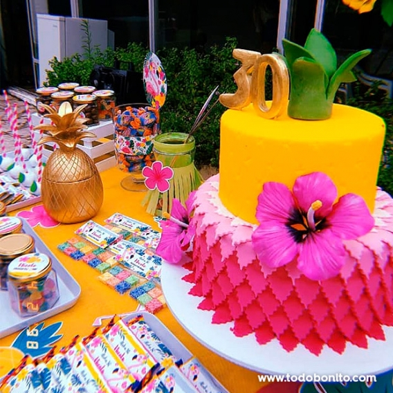 Torta tropical de ananá
