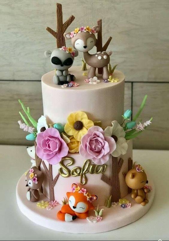 Torta de Animalitos del Bosque Torta de Animalitos del Bosque