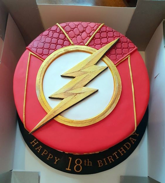 Torta decorada símbolo de Flash