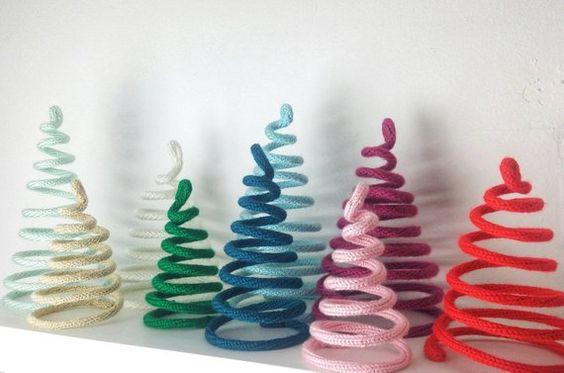 Árboles de navidad con cordones 