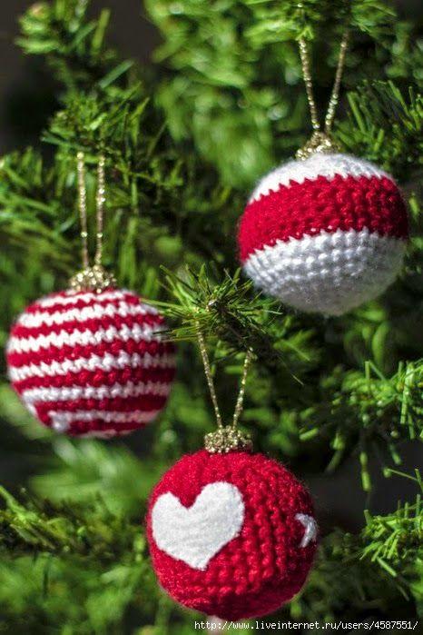 Esferas de Navidad decoradas con crochet