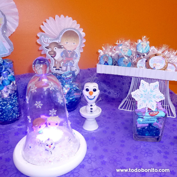 Una colorida fiesta de Frozen