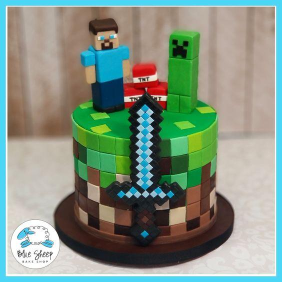 Torta decorada con temática de Minecraft 