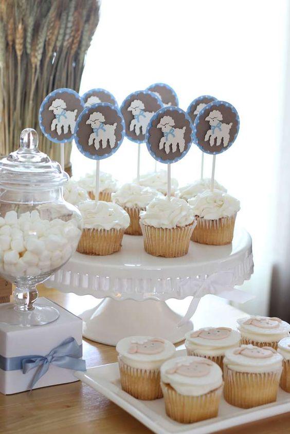 Cupcakes de oveja decorados para nene
