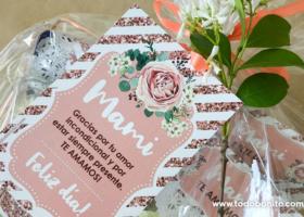 Cómo decorar una caja sorpresa para el día de la madre